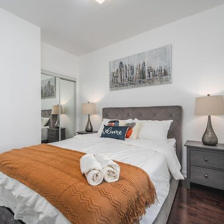 Downtown Vacation Rentals Торонто Экстерьер фото
