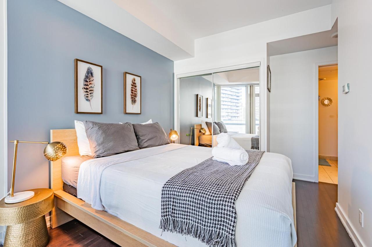 Downtown Vacation Rentals Торонто Экстерьер фото