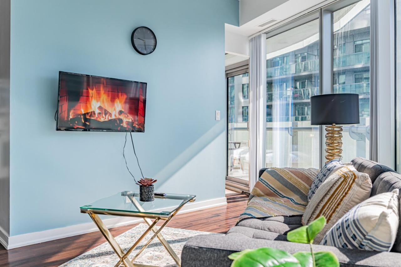 Downtown Vacation Rentals Торонто Экстерьер фото