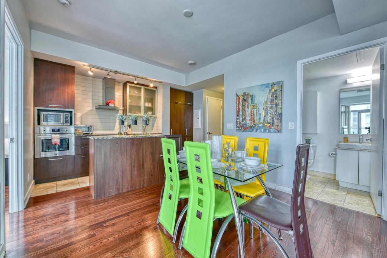 Downtown Vacation Rentals Торонто Экстерьер фото