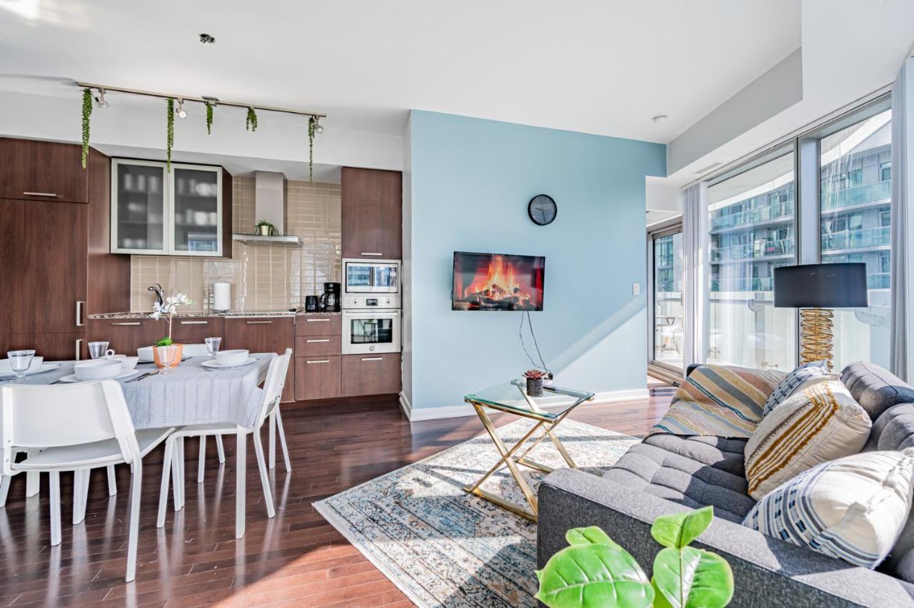 Downtown Vacation Rentals Торонто Экстерьер фото