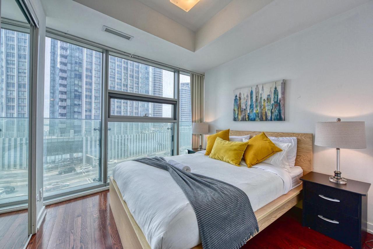 Downtown Vacation Rentals Торонто Экстерьер фото